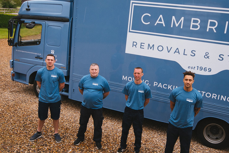 For what reason Should You Hire a Removal Company When You Are Moving House?